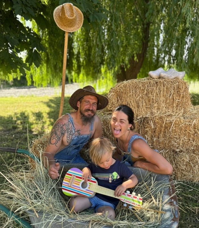 Organic farms avoid toxic inputs, improve soil health, grow clean, sustainable food that supports nature.